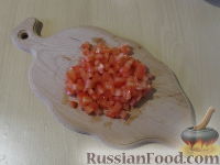 Фото приготовления рецепта: Слоеный салат "Букет маков" с курицей и грибами - шаг №8