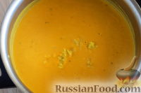 Фото приготовления рецепта: Тыквенный крем-суп с имбирем - шаг №13