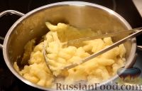 Фото приготовления рецепта: Картофельные котлеты с сыром, шпинатом и чесноком - шаг №1