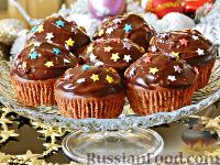 Фото к рецепту: Шоколадные кексы с вишневым джемом и орехами