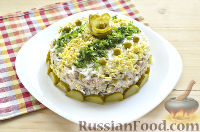 Фото приготовления рецепта: Салат с тунцом, рисом и зеленым горошком - шаг №13