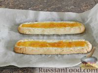 Фото приготовления рецепта: Песочное печенье с апельсиновым джемом - шаг №11