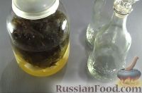 Фото приготовления рецепта: Настойка лимонно-мятная - шаг №8
