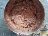 Фото приготовления рецепта: Шоколадный масляный крем - шаг №5