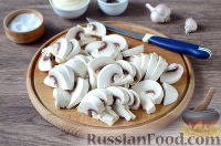 Фото приготовления рецепта: Курица, фаршированная гречкой и грибами - шаг №3