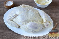 Фото приготовления рецепта: Курица, фаршированная гречкой и грибами - шаг №12