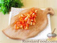Фото приготовления рецепта: Куриный суп с грибами и плавленым сыром - шаг №7
