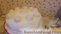 Фото приготовления рецепта: Нежнейший торт "Рафаэлло" - шаг №19