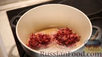 Фото приготовления рецепта: Картофельные драники со свеклой - шаг №6