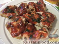 Фото к рецепту: Крылышки в томатном соусе