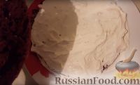 Фото приготовления рецепта: Торт "Тирамису" с творожным кремом - шаг №9