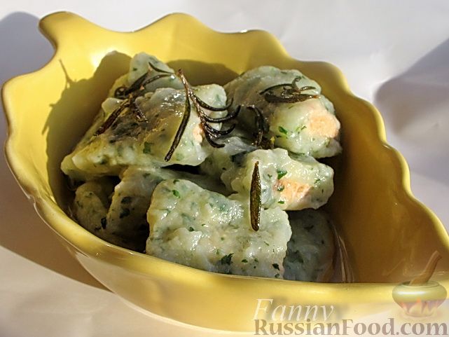 Рецепт Картофельные клецки со шпинатом и лососем