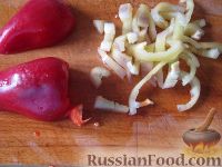 Фото приготовления рецепта: Салат овощной с базиликом - шаг №4