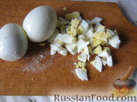 Фото приготовления рецепта: Салат из курицы с ананасами - шаг №6