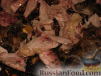 Фото приготовления рецепта: Курица "Златовласка" - шаг №9