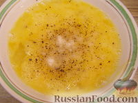 Фото приготовления рецепта: Овощной омлет с грибами - шаг №3