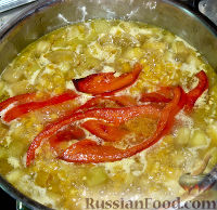 Фото приготовления рецепта: Крем-суп с чечевицей и баклажанами - шаг №3