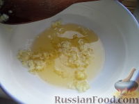 Фото приготовления рецепта: Простой чесночный соус - шаг №5