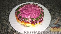 Фото к рецепту: Слоеный салат "Мой генерал" с говядиной и свёклой
