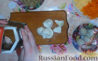 Фото приготовления рецепта: Праздничный салат "Собачка" - шаг №5