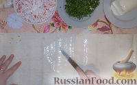 Фото приготовления рецепта: Лаваш с крабовыми палочками и плавленым сыром - шаг №3