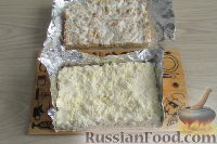 Фото приготовления рецепта: Торт без выпечки, из печенья "Рыбки" - шаг №8
