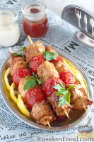 Фото к рецепту: Куриный шашлык с помидорами черри, в медово-соевом маринаде