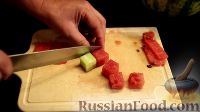 Фото приготовления рецепта: Салат с арбузом, фетой и огурцом - шаг №3
