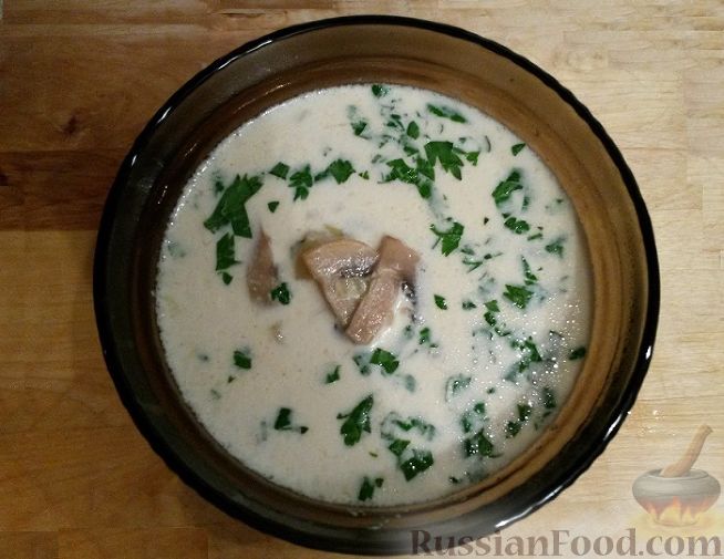 Сырный суп с шампиньонами и картофелем