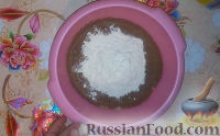 Фото приготовления рецепта: Шоколадные кексы с кремом "Пломбир" - шаг №5