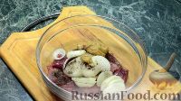 Фото приготовления рецепта: Шашлык из свинины на шпажках, в банке (в духовке) - шаг №4
