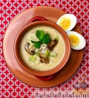 Фото к рецепту: Овощной суп-пюре с перловой крупой, луком-пореем и шампиньонами