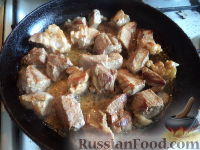 Фото приготовления рецепта: Мясо с айвой - шаг №4