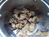 Фото приготовления рецепта: Мясо с айвой - шаг №5