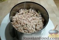 Фото приготовления рецепта: Салат "Сказка" (с грибами и курицей) - шаг №5