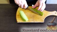 Фото приготовления рецепта: Салат с ветчиной, свежим огурцом и яблоком (легкая замена оливье) - шаг №4