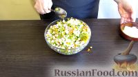 Фото приготовления рецепта: Салат с ветчиной, свежим огурцом и яблоком (легкая замена оливье) - шаг №7