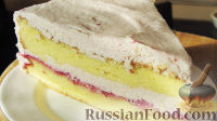Фото к рецепту: Домашний клюквенный торт