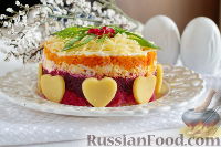 Фото приготовления рецепта: Слоеный салат с картофелем, морковью и свеклой - шаг №14