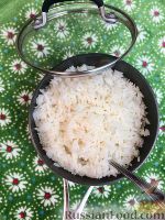 Фото к рецепту: Отварной рис "жасмин" на курином бульоне, со сливочным маслом