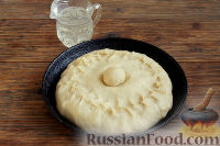 Фото приготовления рецепта: Татарский пирог (балиш) с мясом и картошкой - шаг №14
