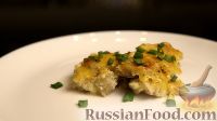 Фото приготовления рецепта: Минтай, запеченный в духовке под сырным соусом - шаг №13