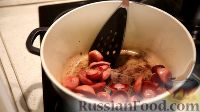 Фото приготовления рецепта: Суп с капустой, сосисками и картофелем - шаг №2