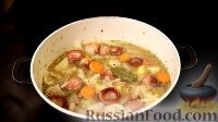 Фото приготовления рецепта: Суп с капустой, сосисками и картофелем - шаг №13