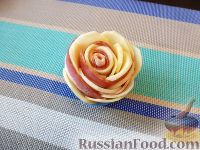 Фото приготовления рецепта: "Розы" из картофеля и бекона - шаг №4