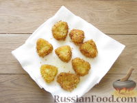 Фото приготовления рецепта: Картофельные крокеты - шаг №9