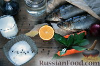 Фото приготовления рецепта: Маринованная селедка с овощами, лимоном и имбирем - шаг №1