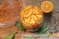 Фото приготовления рецепта: Маринованная селедка с овощами, лимоном и имбирем - шаг №13