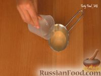 Фото приготовления рецепта: Скумбрия, запечённая с картофелем, грибами и сыром - шаг №3