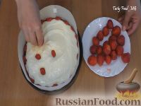 Фото приготовления рецепта: Торт "Фрезье" - шаг №23
